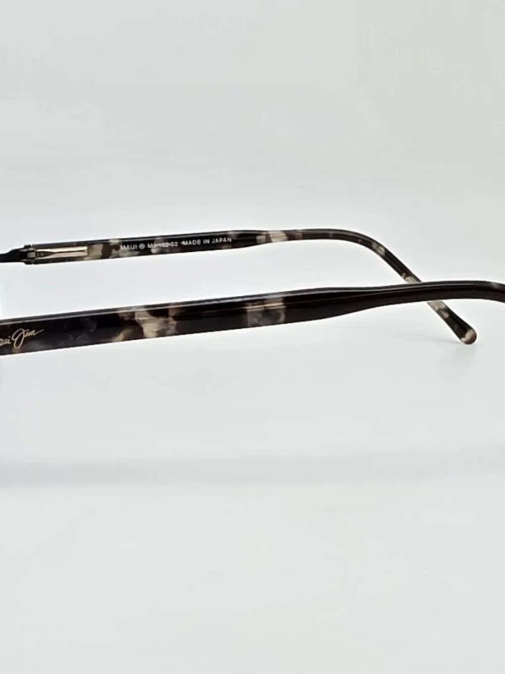 Maui Jim MJ-162-02 Kahuna Gunmetal Frame Polarized Neutral Grey Lens Sunglasses